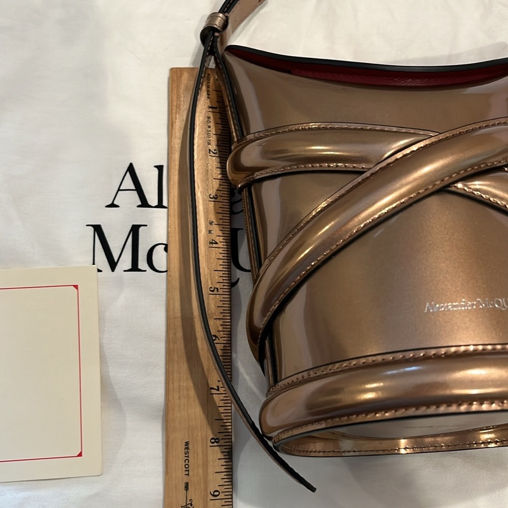 Alexander McQueen crossbody/shoulder bag in rose gold - Picture 10 of 11